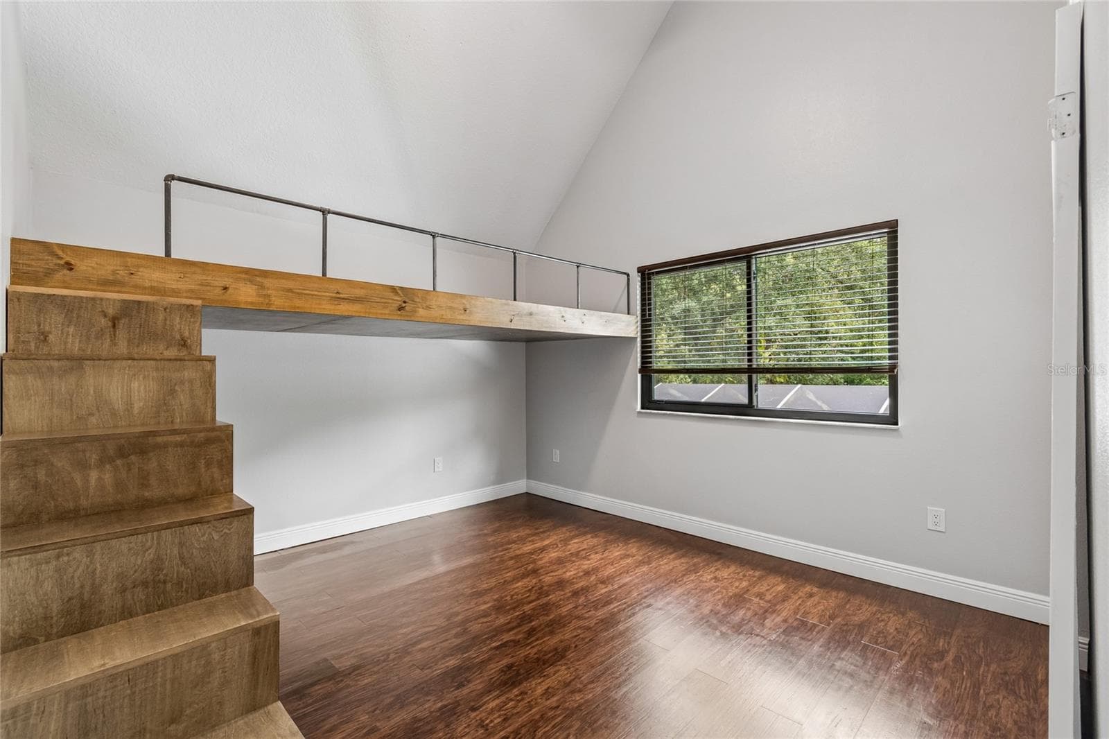 2120 MARQUIS COURT — photo 29 of 52