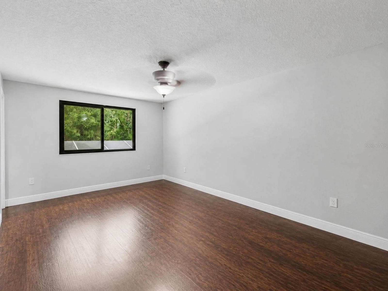 2120 MARQUIS COURT — photo 25 of 52