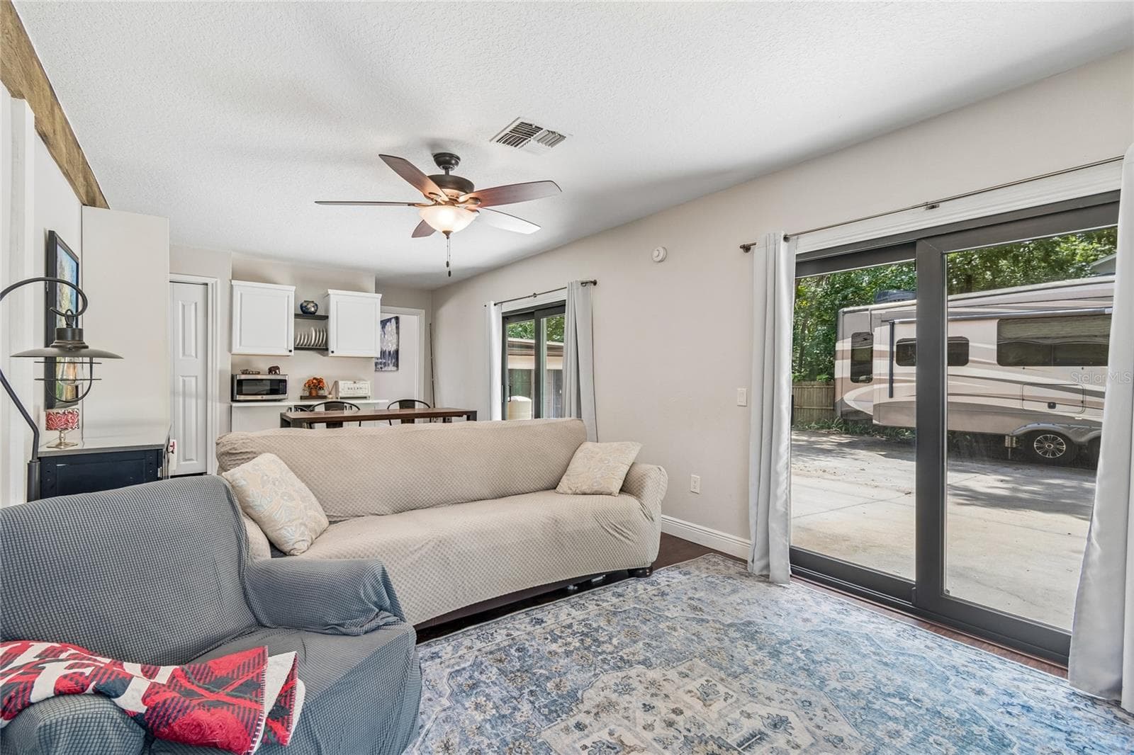 2120 MARQUIS COURT — photo 47 of 52