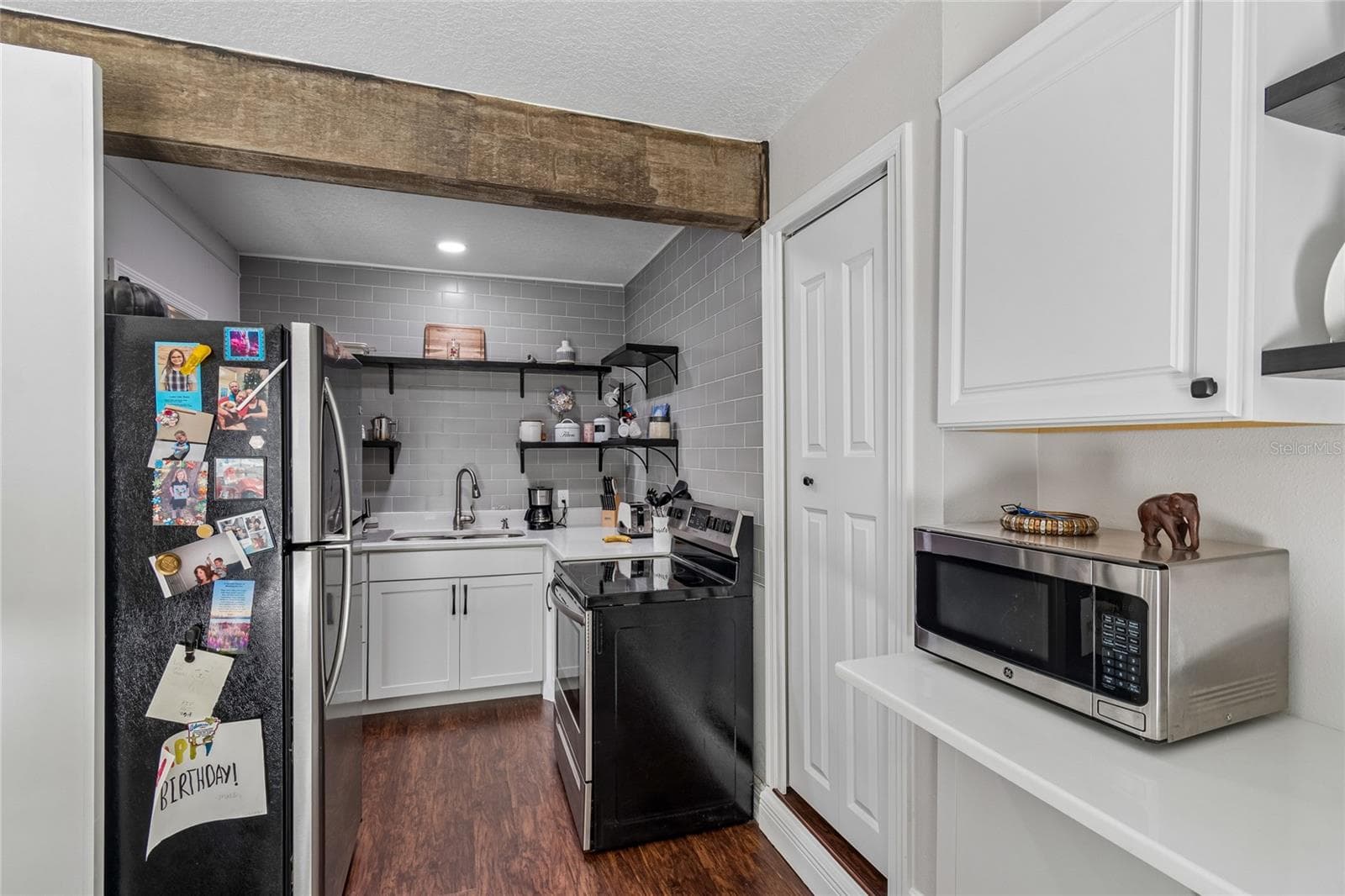 2120 MARQUIS COURT — photo 41 of 52