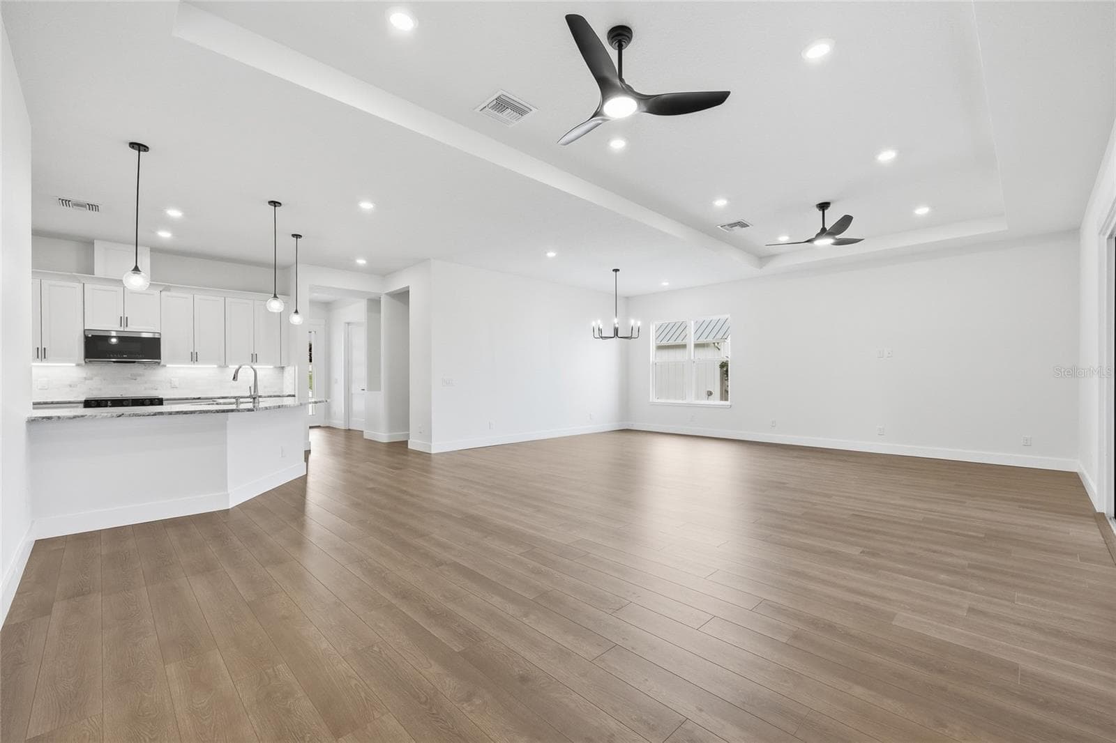 17540 THIRD STREET — photo 13 of 37