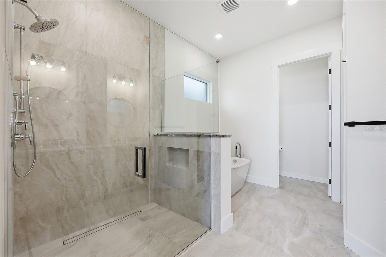 17540 THIRD STREET — photo 17 of 37
