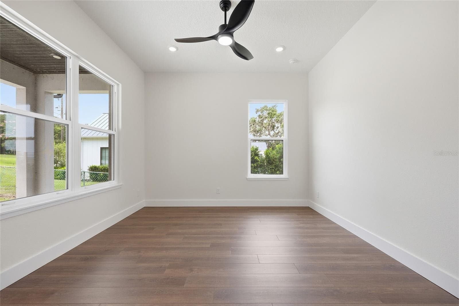 17540 THIRD STREET — photo 21 of 37