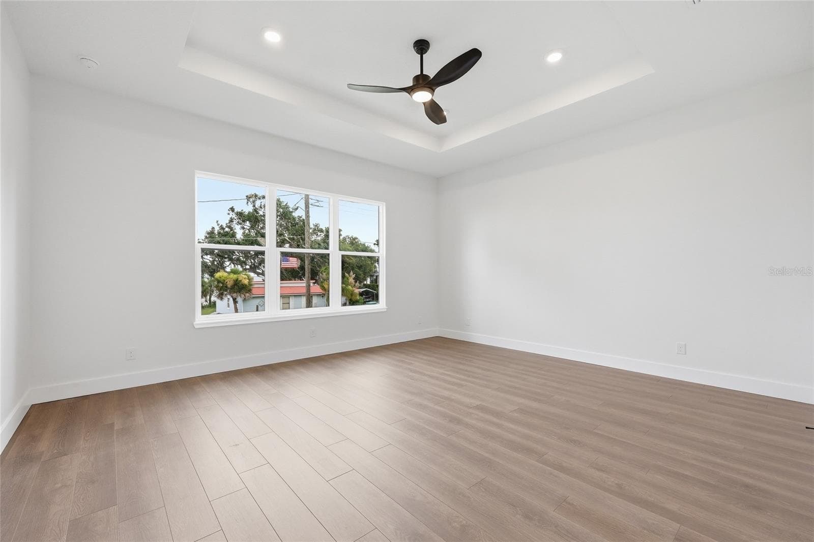 17540 THIRD STREET — photo 16 of 37