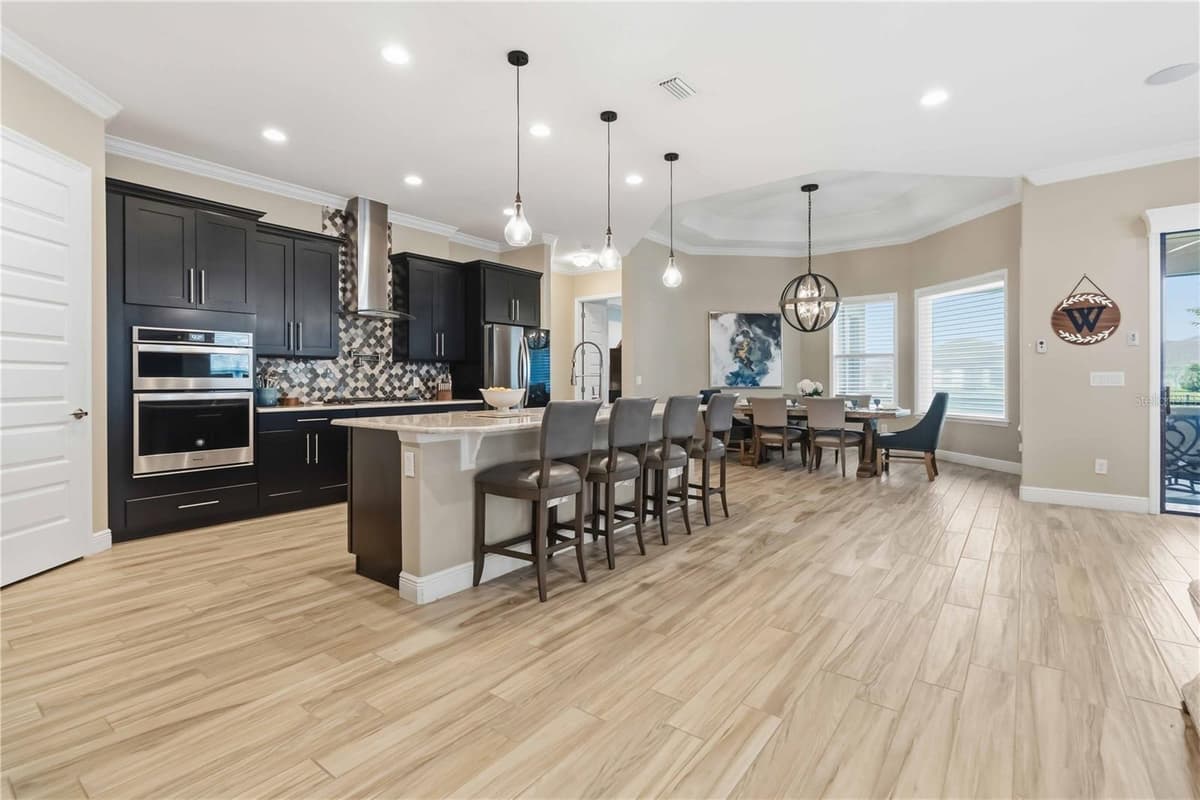 7966 WYNDHAM DRIVE — photo 12 of 43