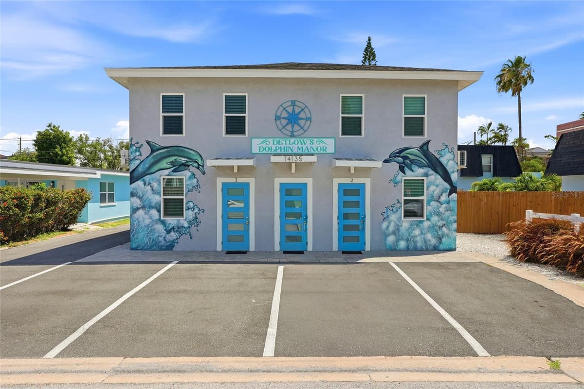 14135 PALM STREET — photo 2 of 60