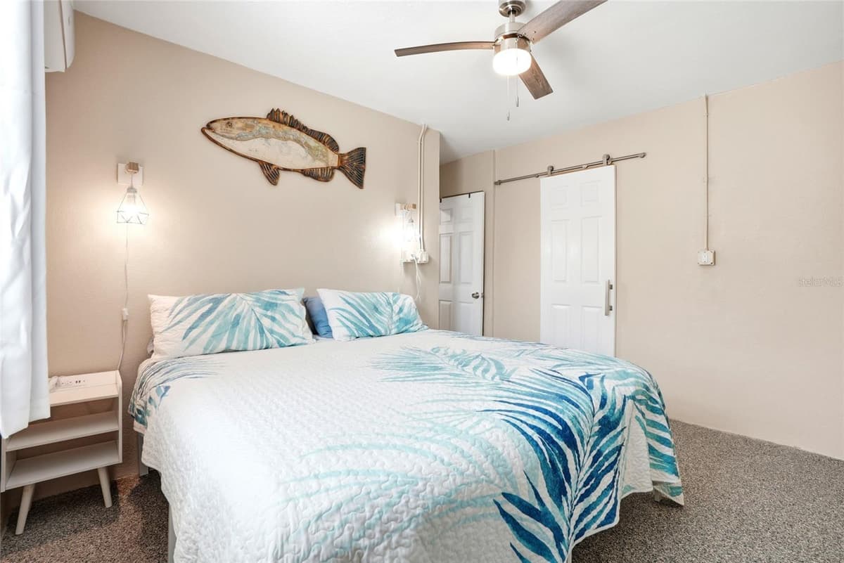 14135 PALM STREET — photo 16 of 60