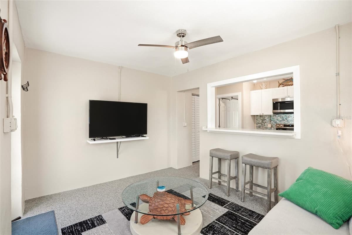 14135 PALM STREET — photo 25 of 60