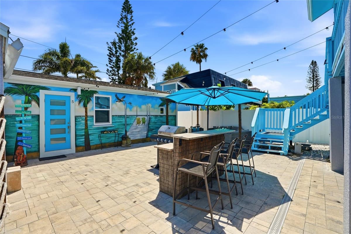 14135 PALM STREET — photo 38 of 60