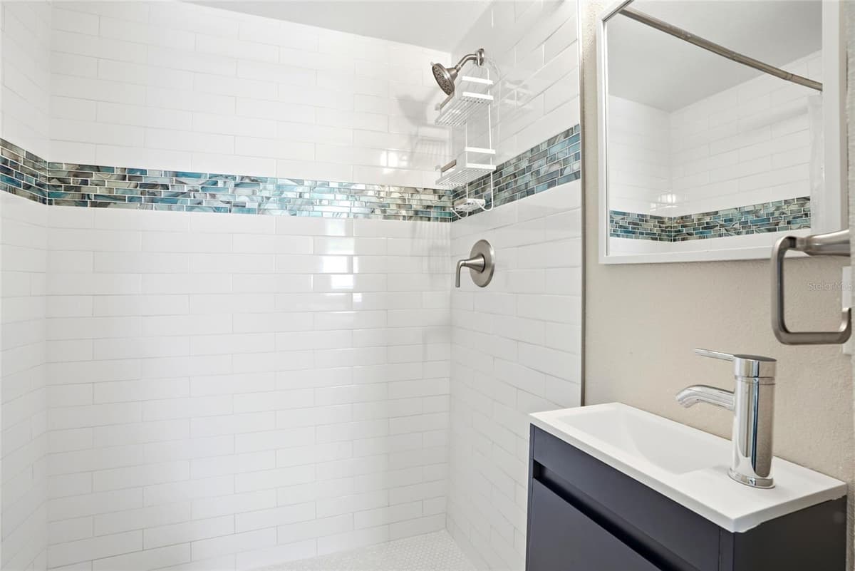 14135 PALM STREET — photo 18 of 60
