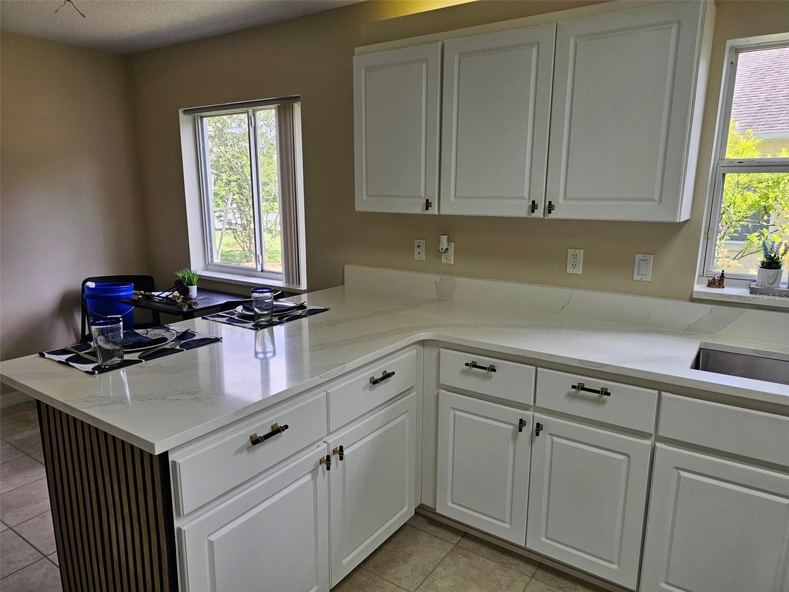 5351 AURORA DRIVE — photo 12 of 51