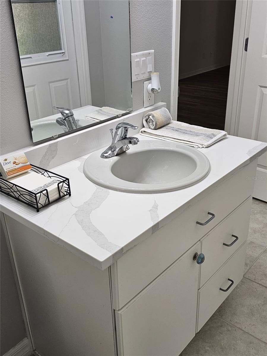 5351 AURORA DRIVE — photo 32 of 51