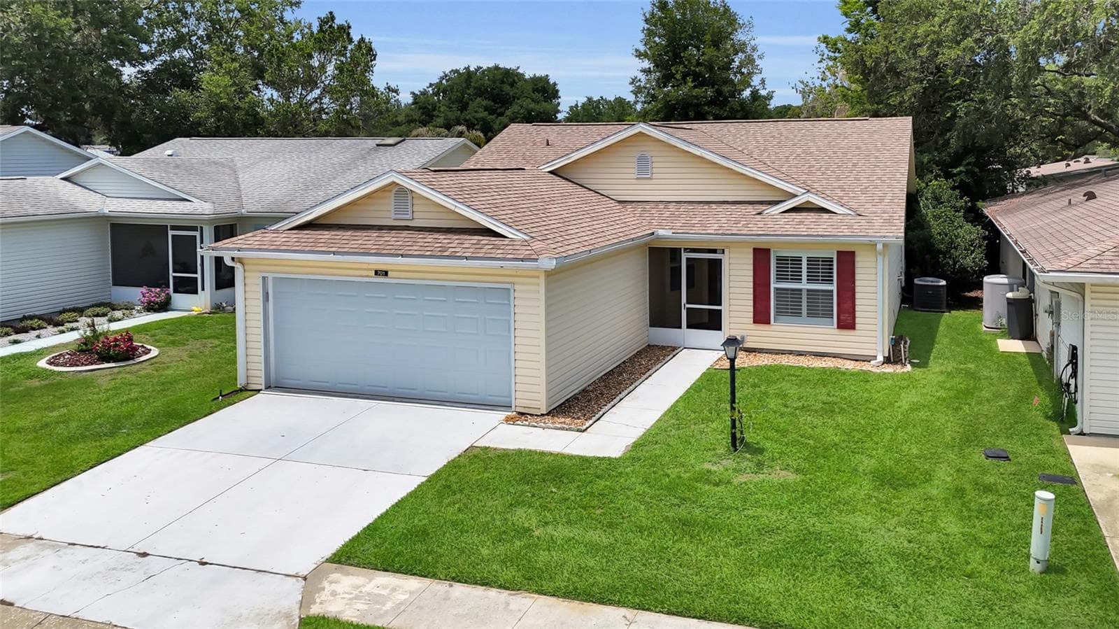 701 GLEN OAKS DRIVE