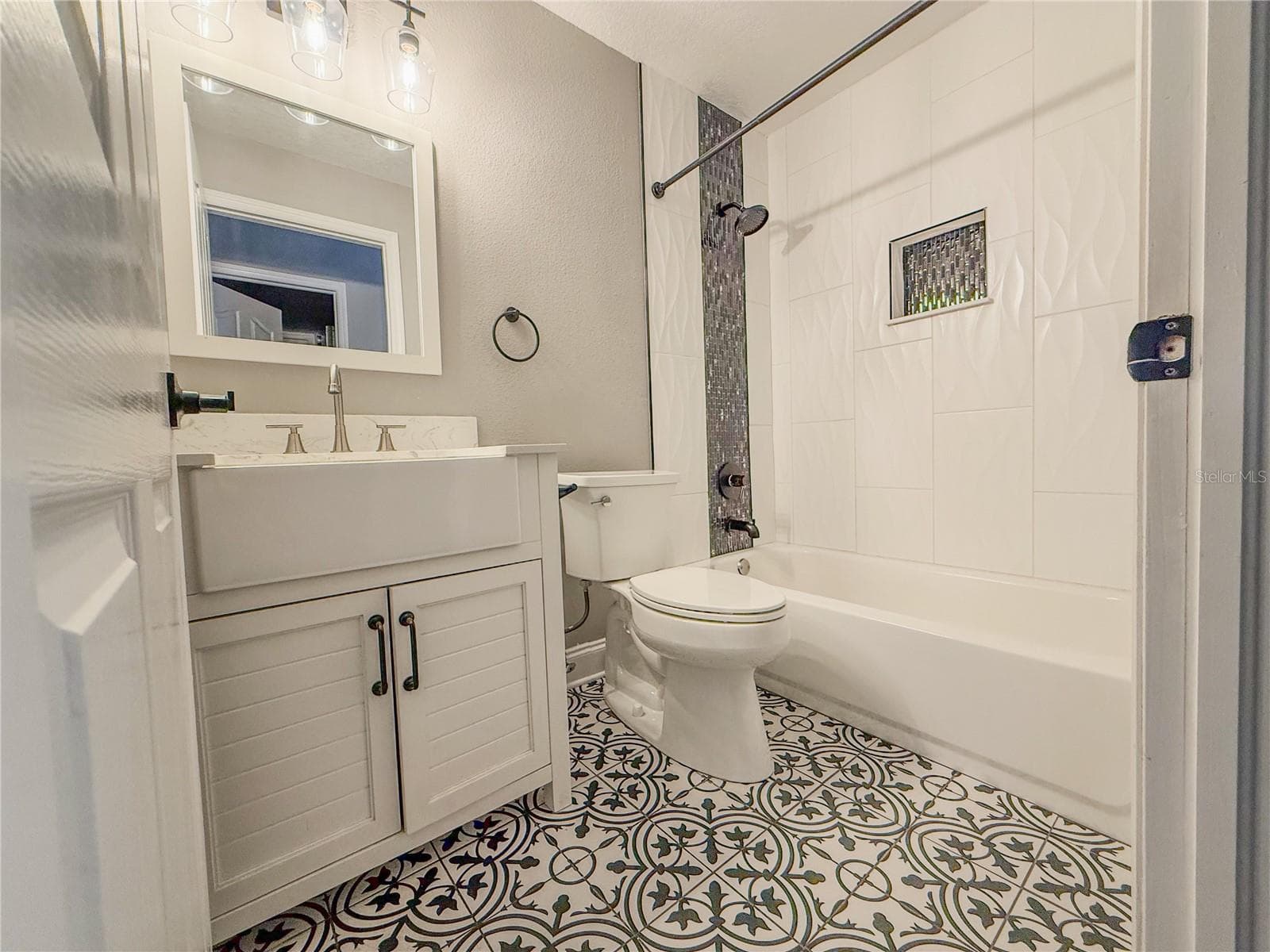 8608 FAWN CREEK DRIVE — photo 32 of 49
