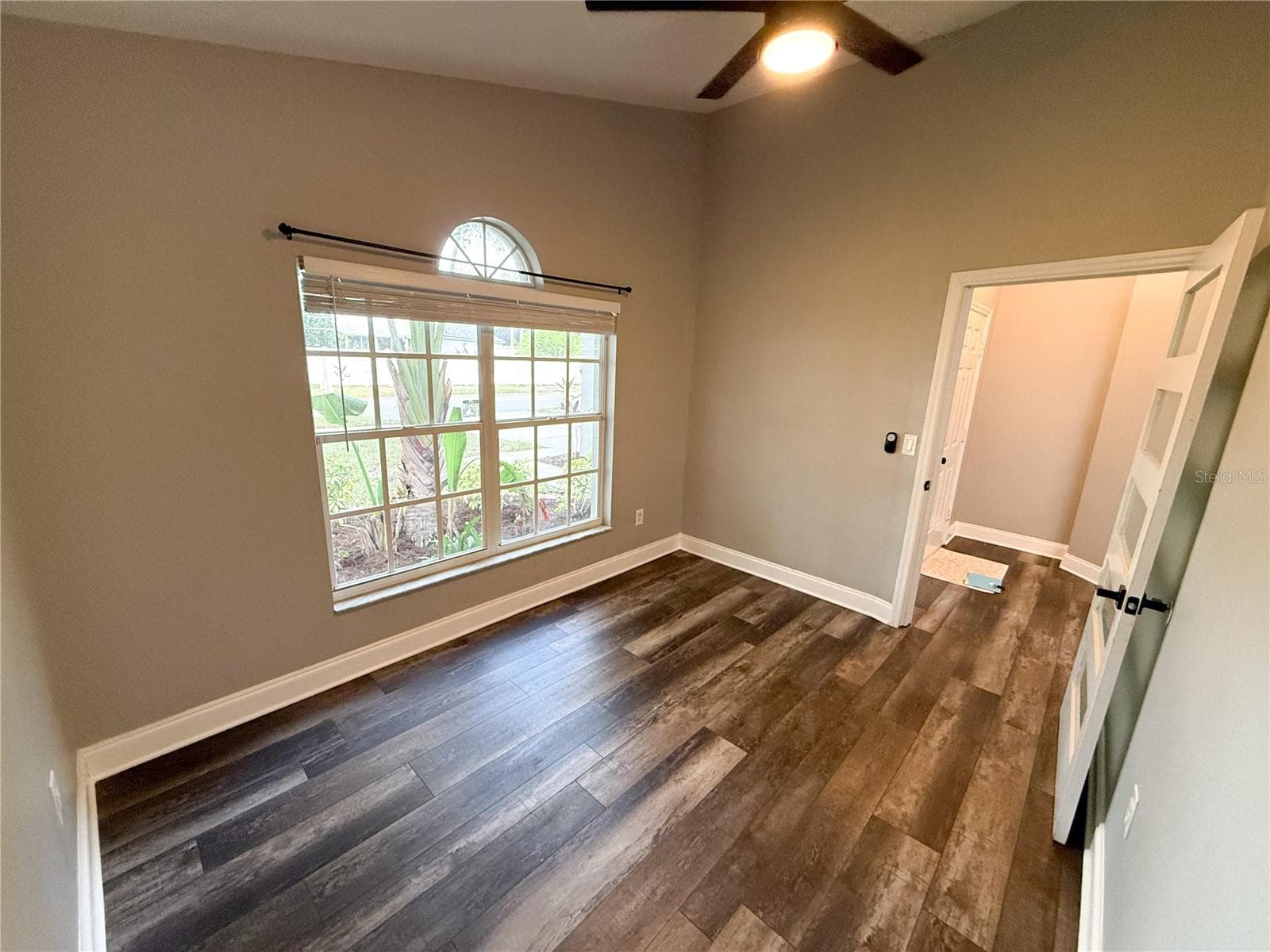 8608 FAWN CREEK DRIVE — photo 4 of 49