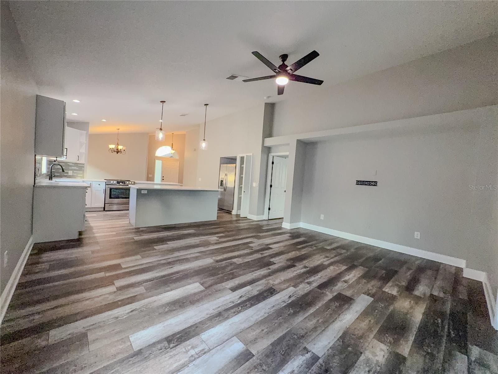 8608 FAWN CREEK DRIVE — photo 20 of 49