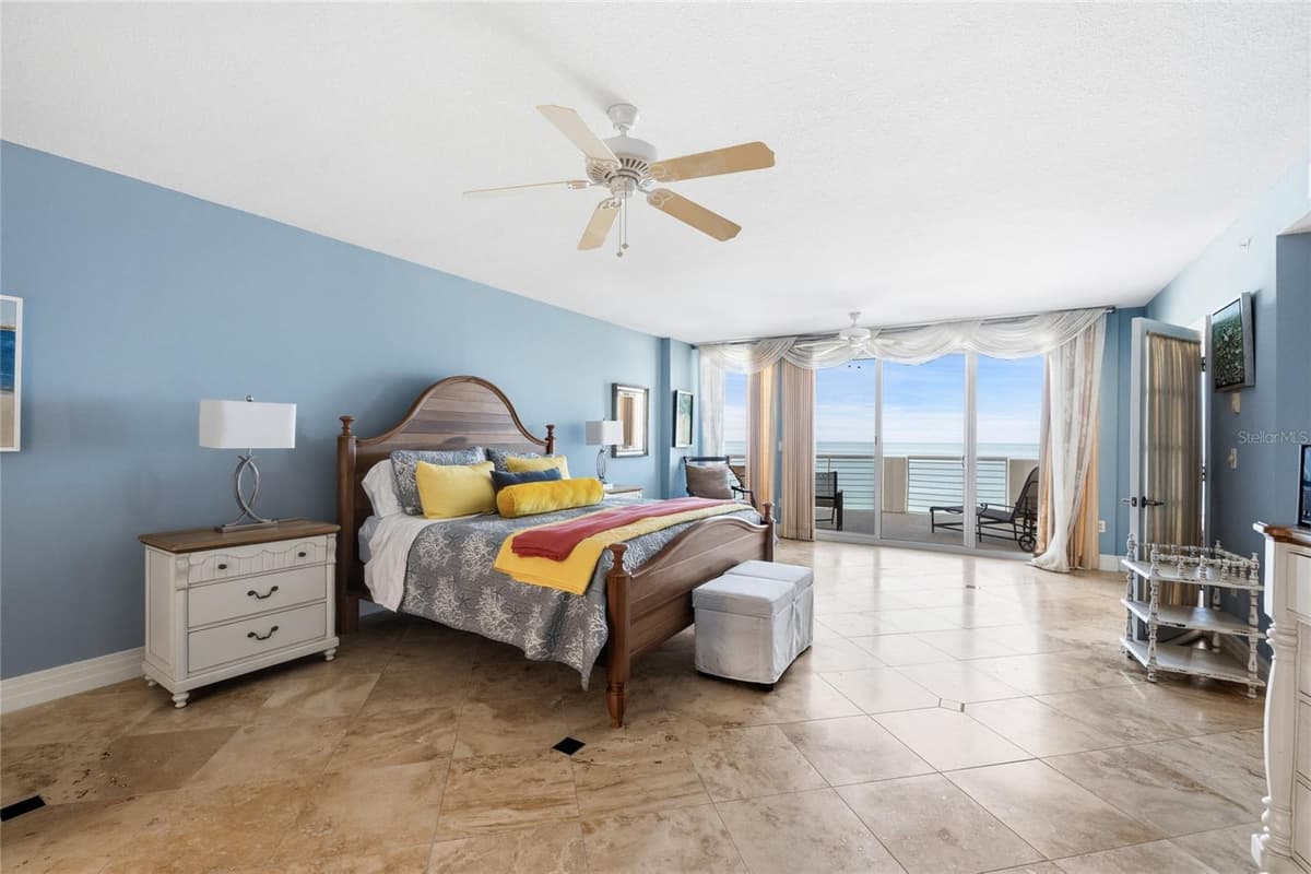 1350 GULF BOULEVARD — photo 9 of 37