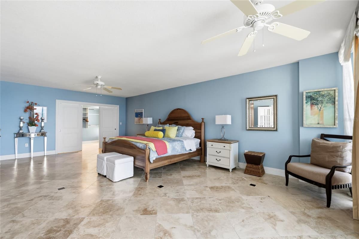 1350 GULF BOULEVARD — photo 11 of 37