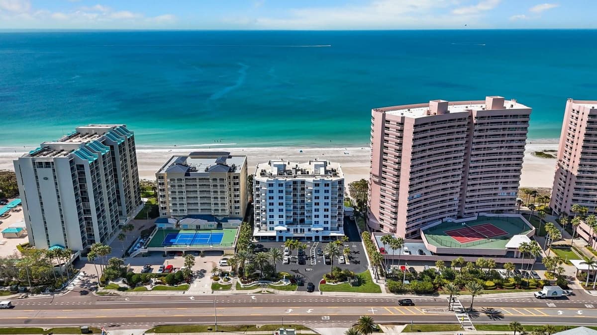1350 GULF BOULEVARD — photo 37 of 37