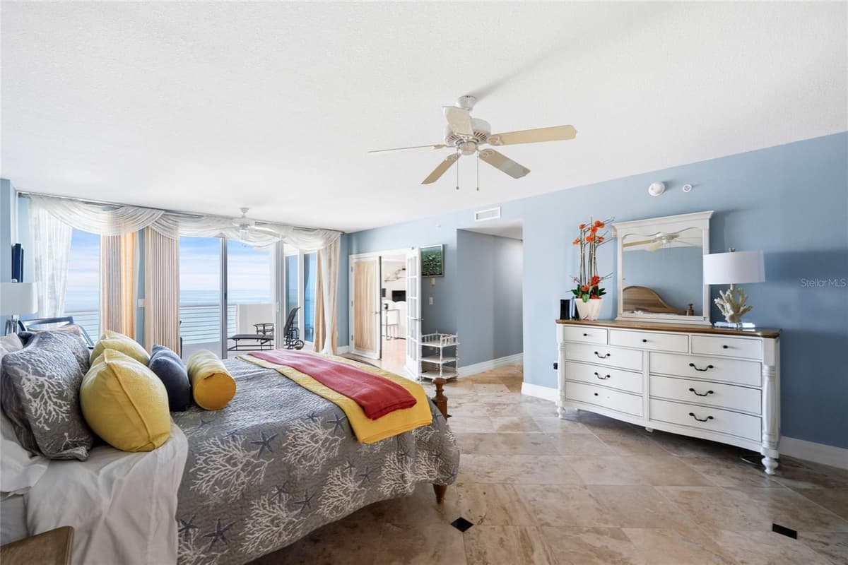 1350 GULF BOULEVARD — photo 10 of 37