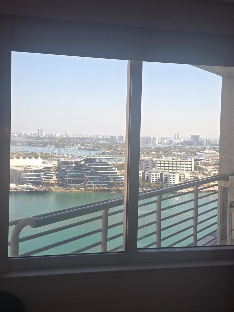 335 BISCAYNE BOULEVARD — photo 16 of 18