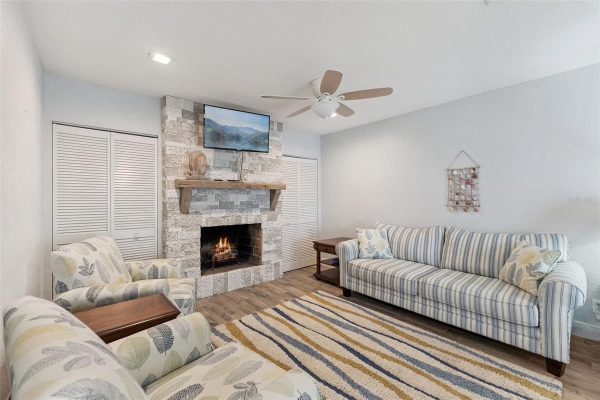 106 ANCHOR DRIVE — photo 16 of 52