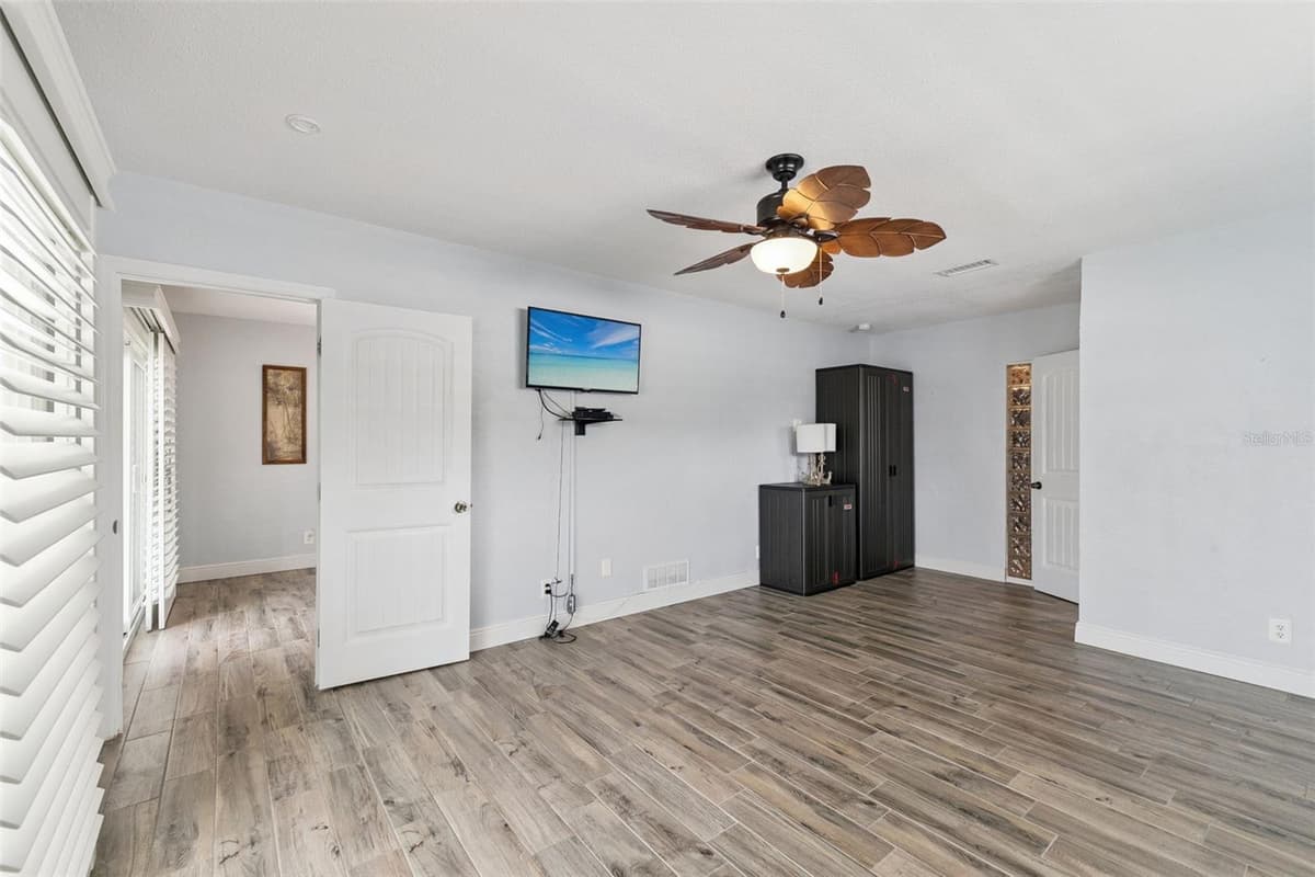 106 ANCHOR DRIVE — photo 25 of 52