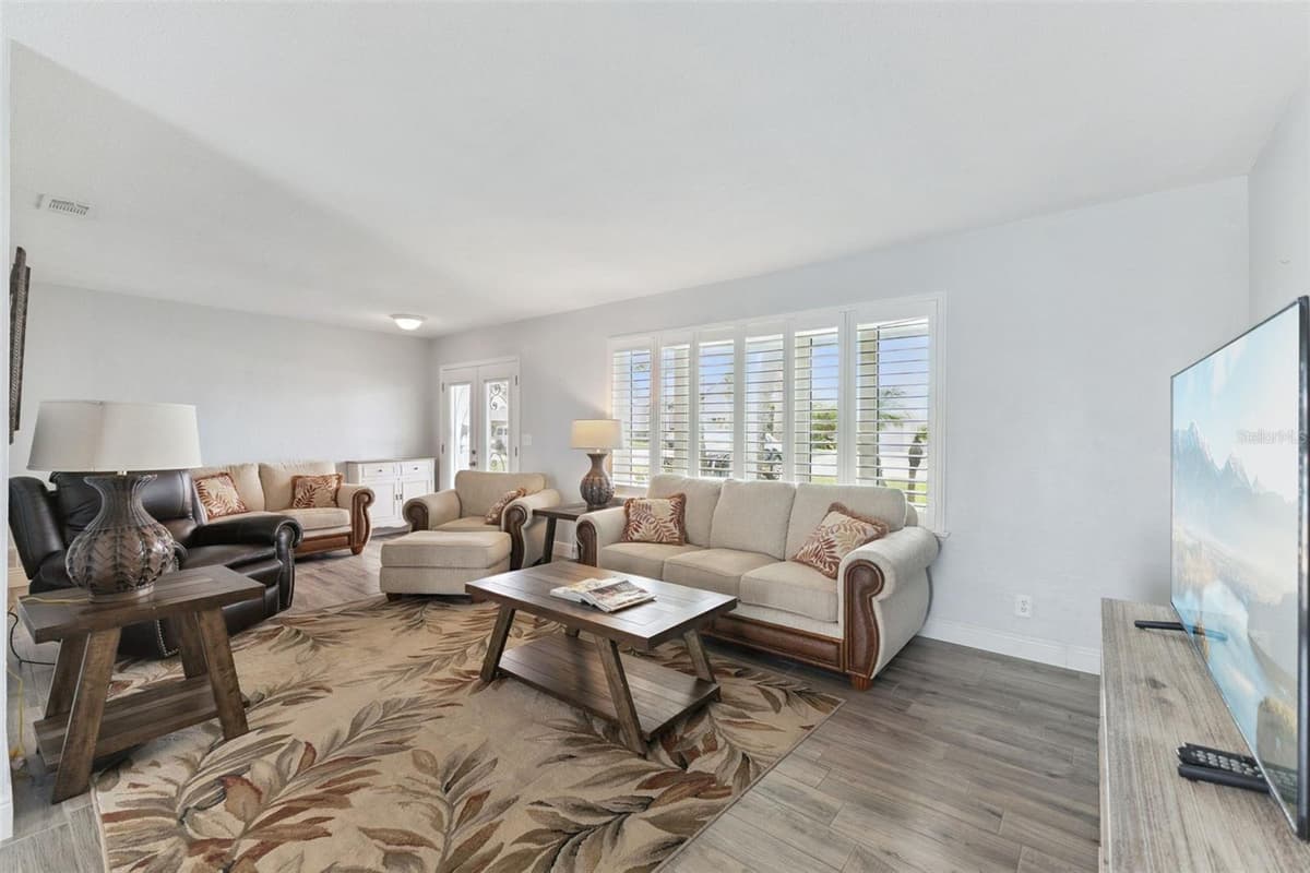 106 ANCHOR DRIVE — photo 9 of 52