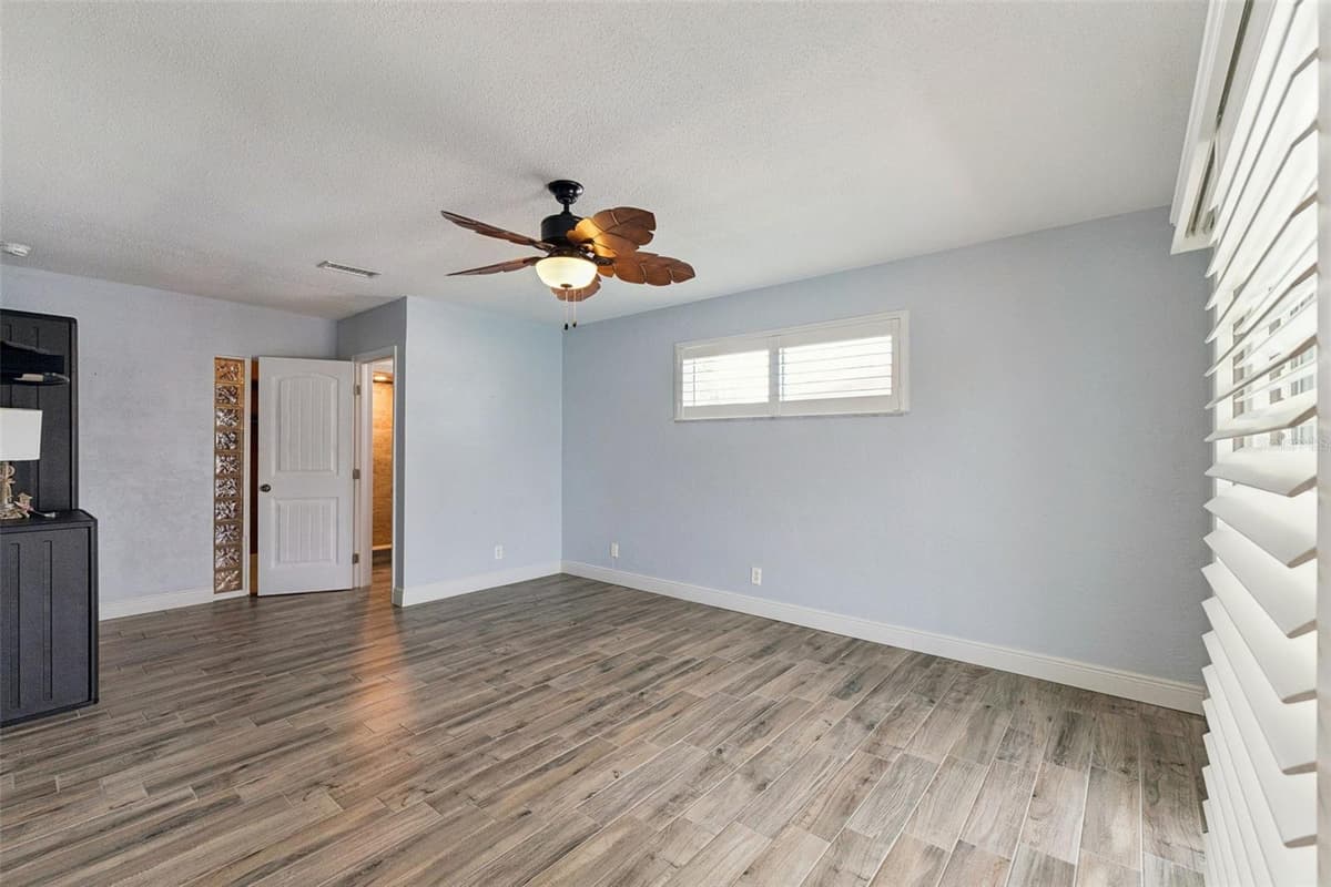 106 ANCHOR DRIVE — photo 27 of 52