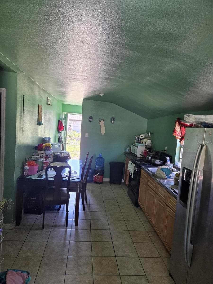 1545 WASHINGTON STREET — photo 3 of 10