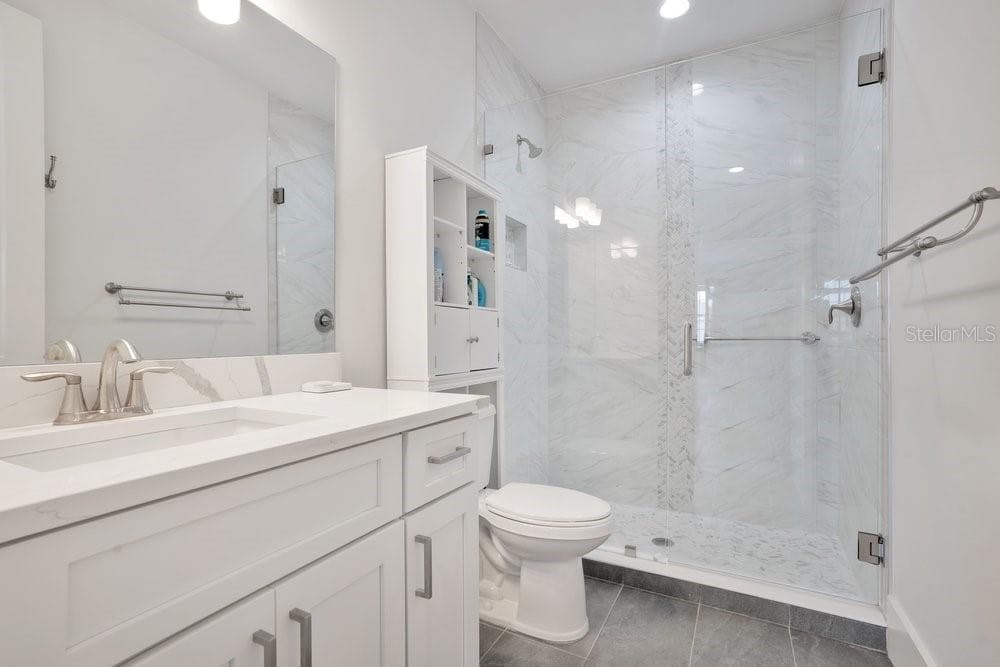 7417 SPARKLING COURT — photo 33 of 49