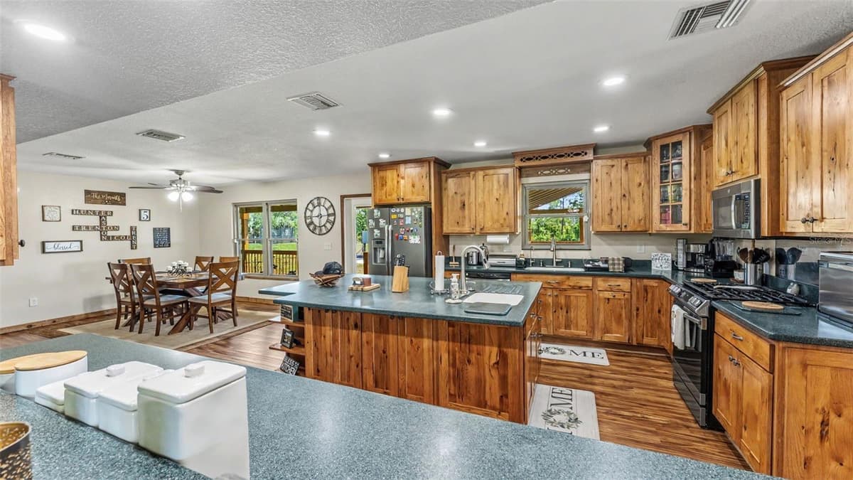 339 MINI RANCH ROAD — photo 4 of 98