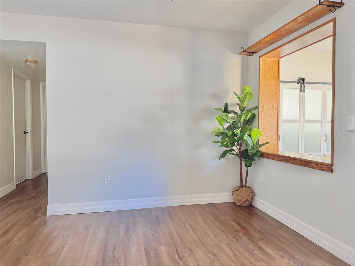 10710 MCINTOSH ROAD — photo 18 of 24