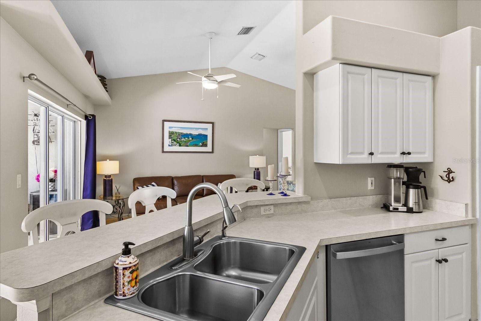 756 BAFFIN DRIVE — photo 19 of 45