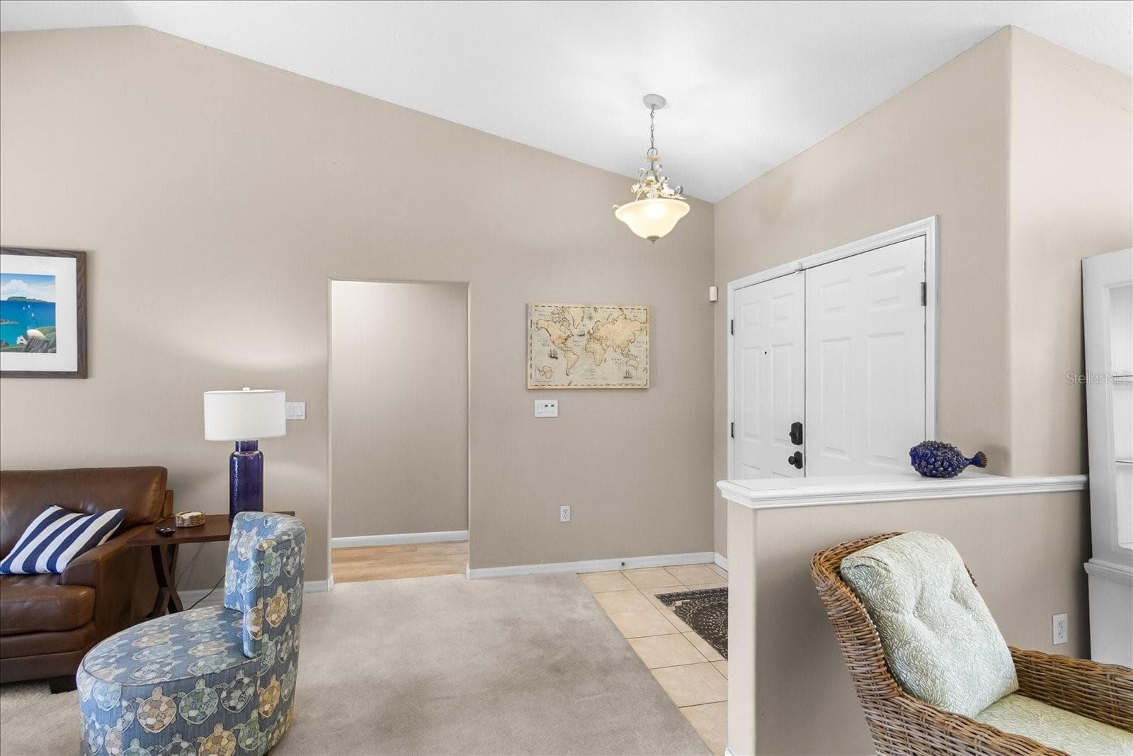 756 BAFFIN DRIVE — photo 7 of 45