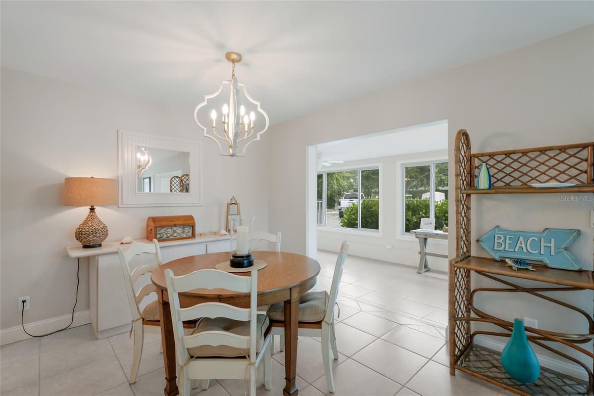 320 GULF BOULEVARD — photo 5 of 22