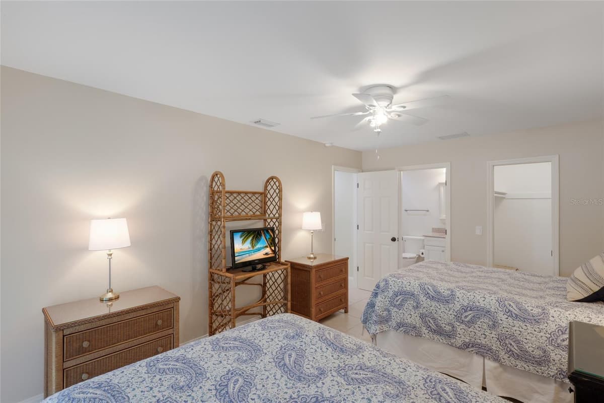 320 GULF BOULEVARD — photo 18 of 22