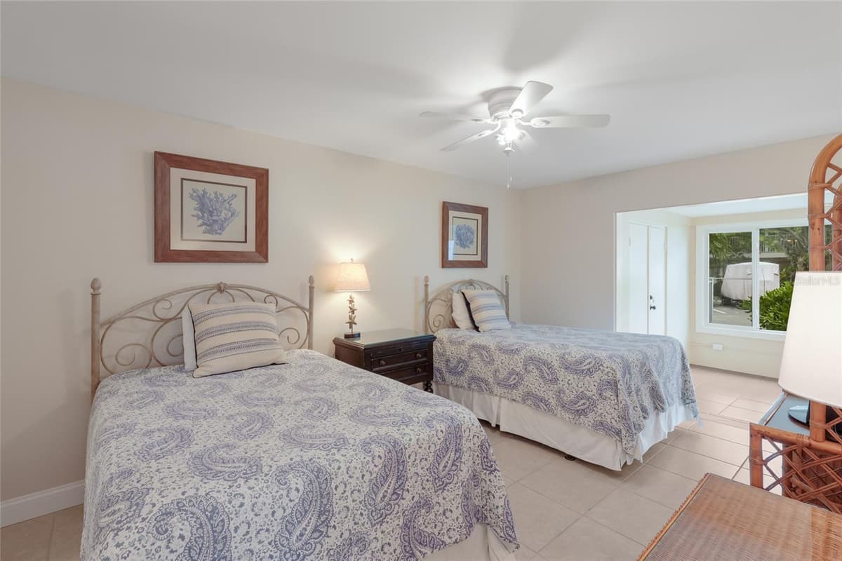 320 GULF BOULEVARD — photo 17 of 22