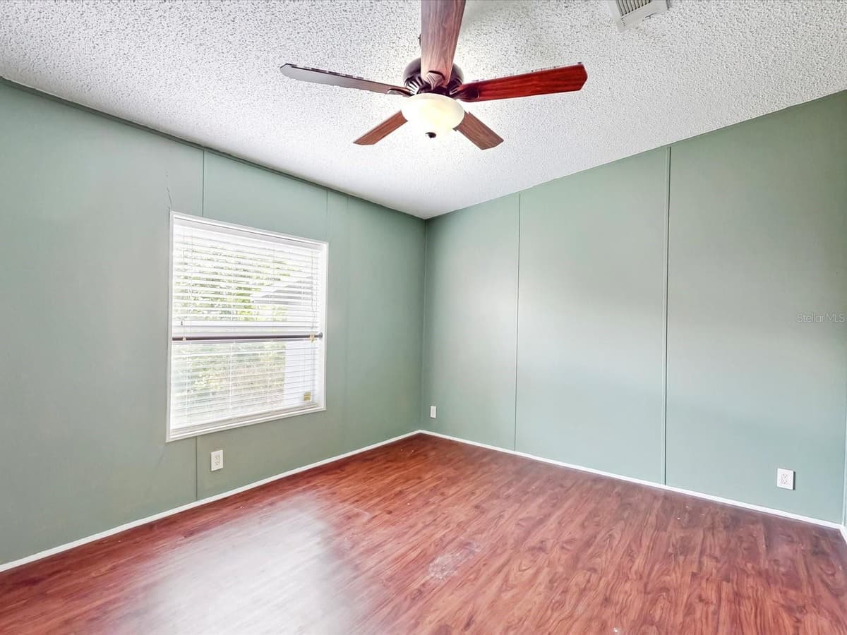 54735 WILLIAMS STREET — photo 14 of 32