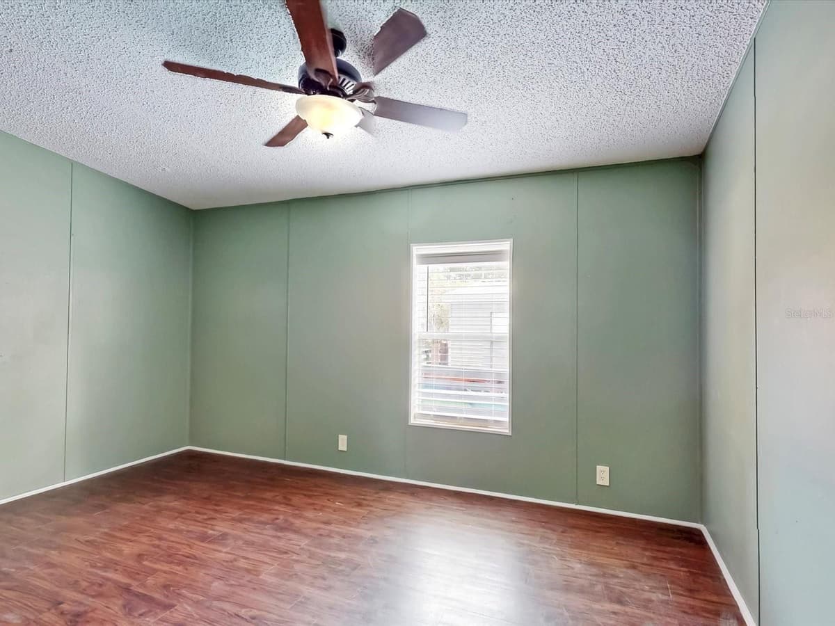 54735 WILLIAMS STREET — photo 12 of 32