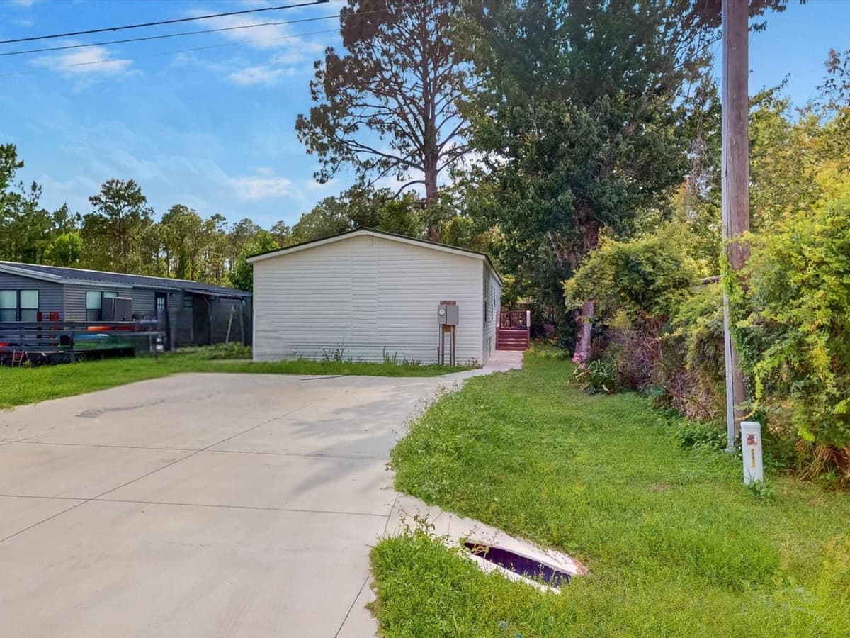 54735 WILLIAMS STREET — photo 19 of 32