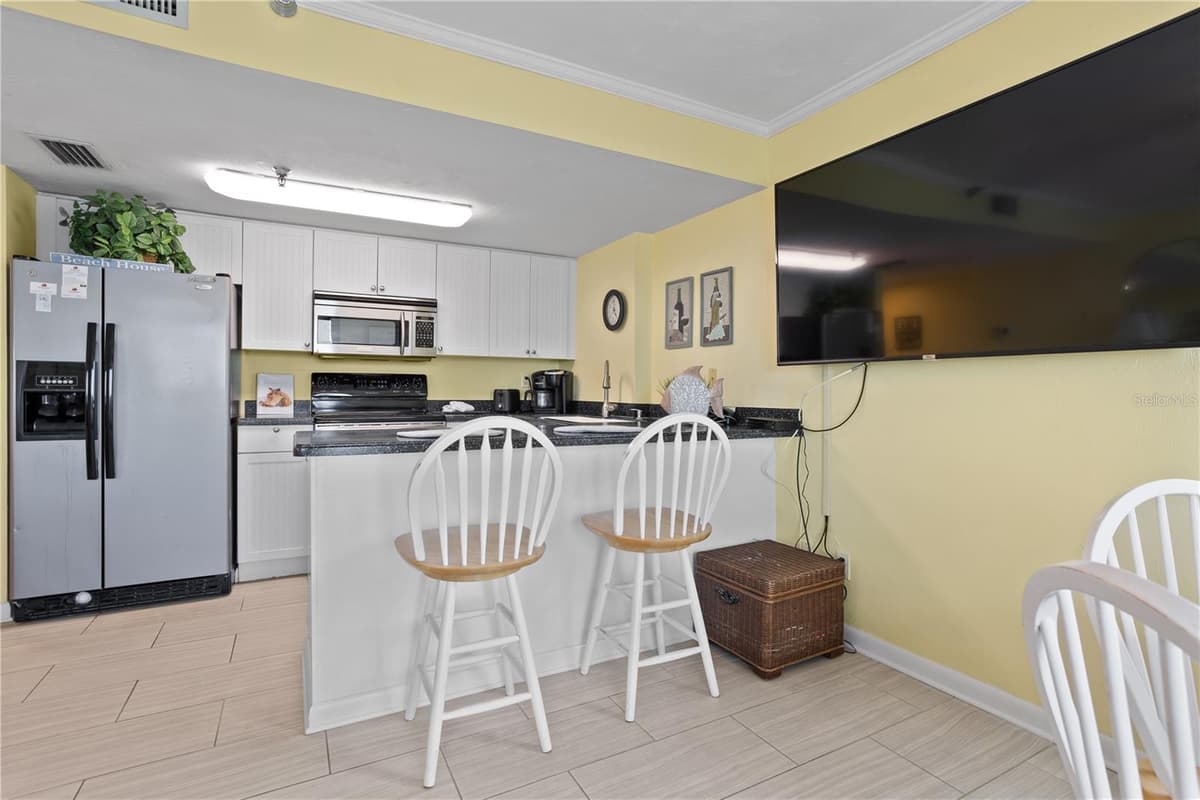 3647 ATLANTIC AVENUE — photo 14 of 52