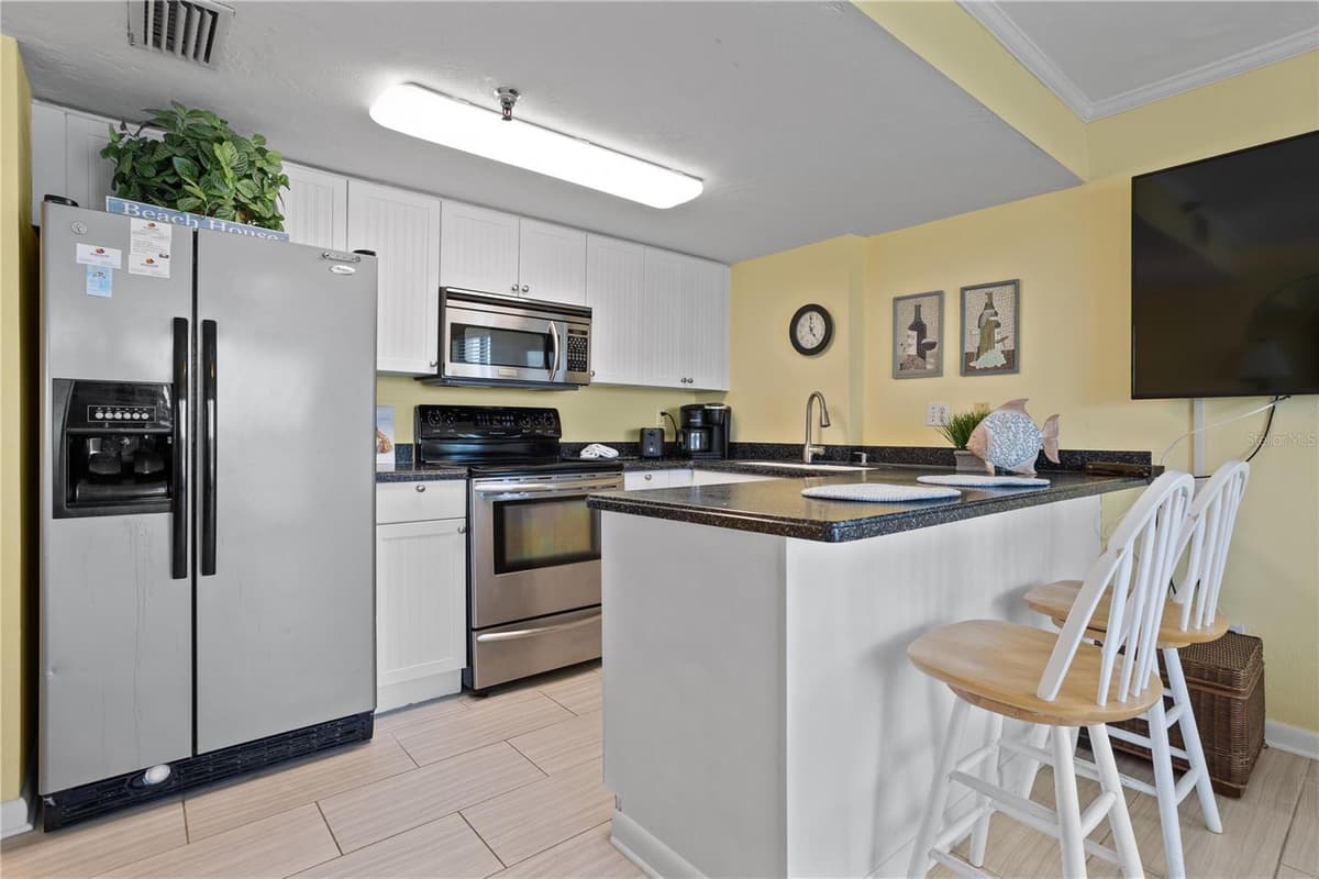 3647 ATLANTIC AVENUE — photo 15 of 52