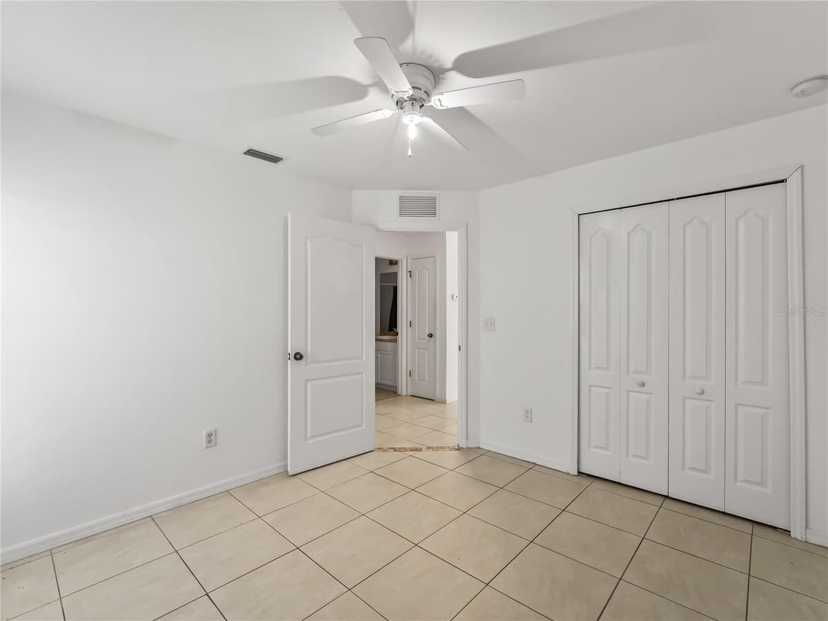 1103 LEE AVENUE — photo 15 of 54