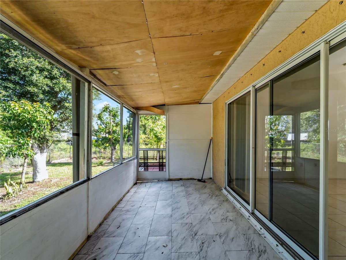 1103 LEE AVENUE — photo 34 of 54