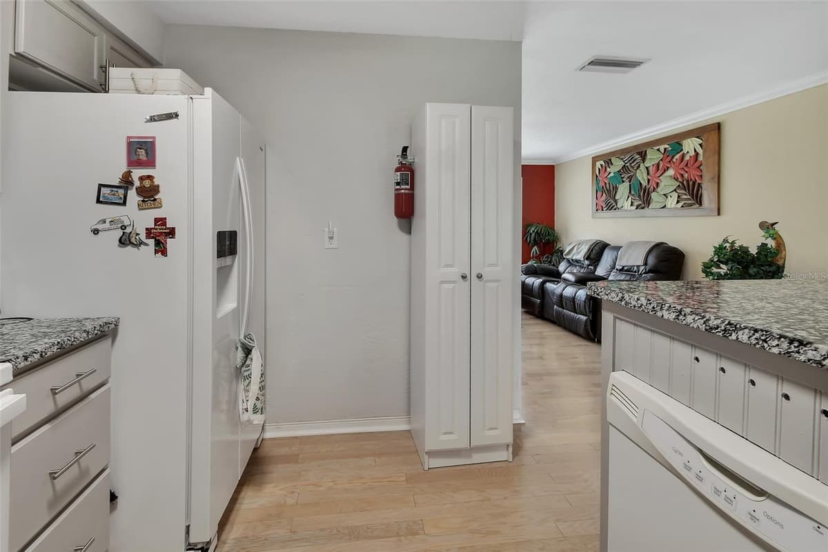 1610 JUNO TRAIL — photo 11 of 53