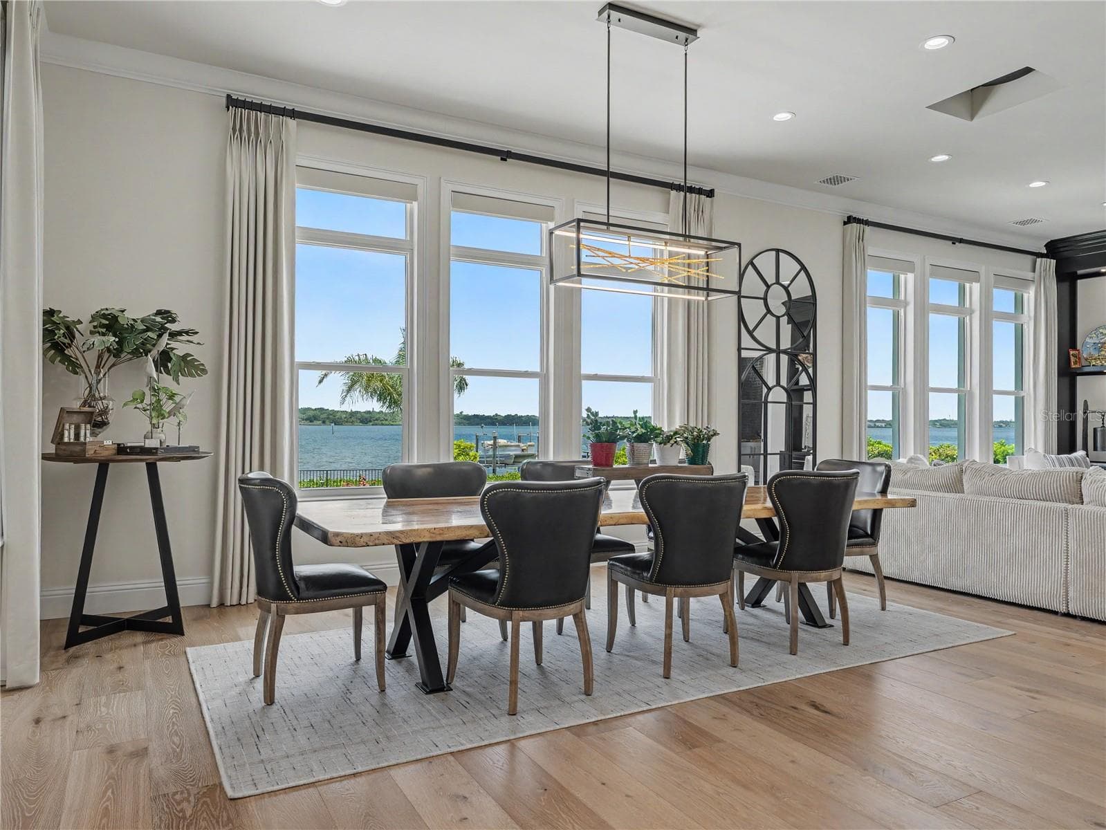 732 SHORE DRIVE — photo 41 of 99
