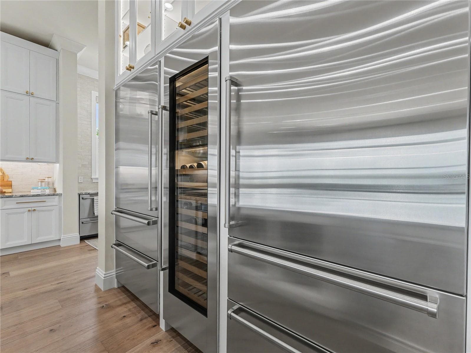 732 SHORE DRIVE — photo 37 of 99