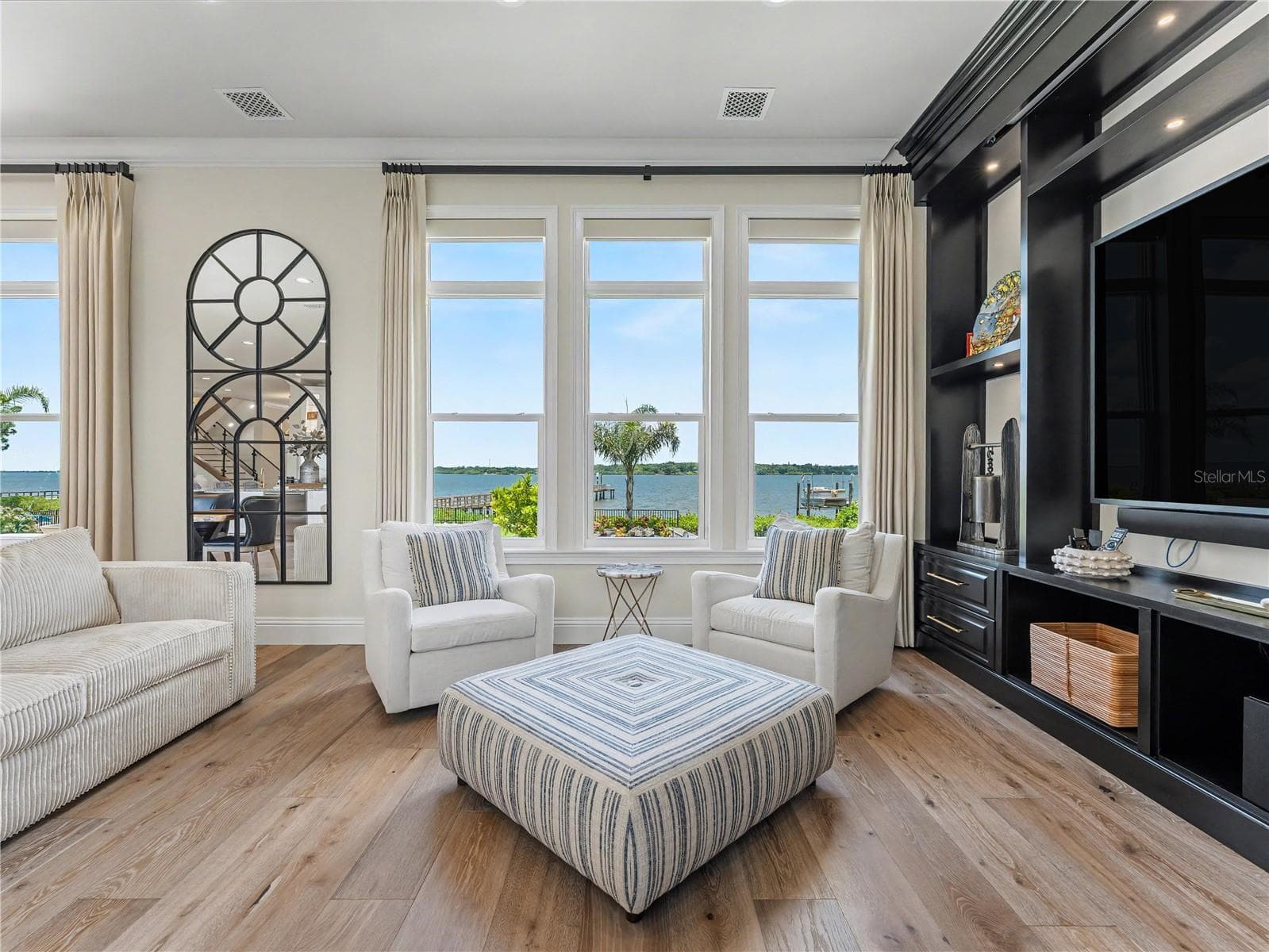 732 SHORE DRIVE — photo 46 of 99