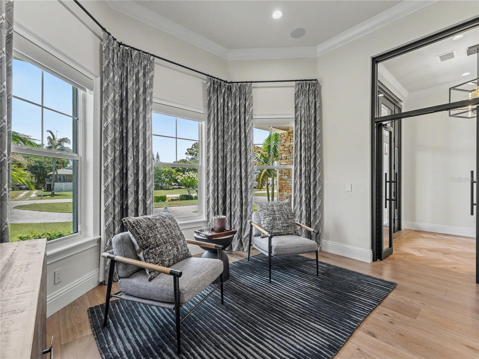 732 SHORE DRIVE — photo 8 of 99